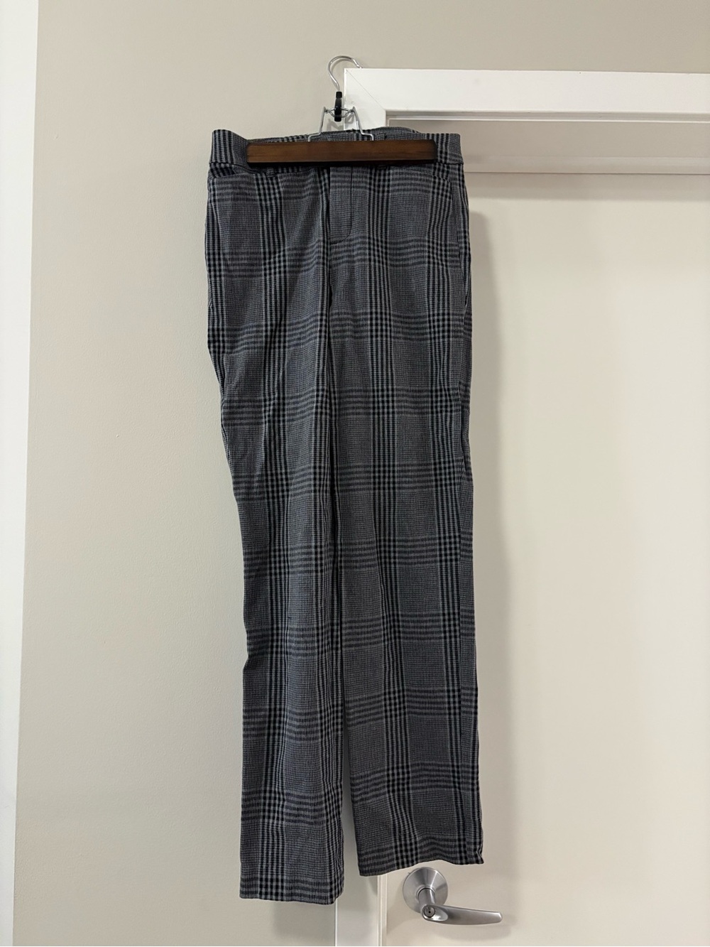Old Navy Plaid High Rise Pixie Straight Pants